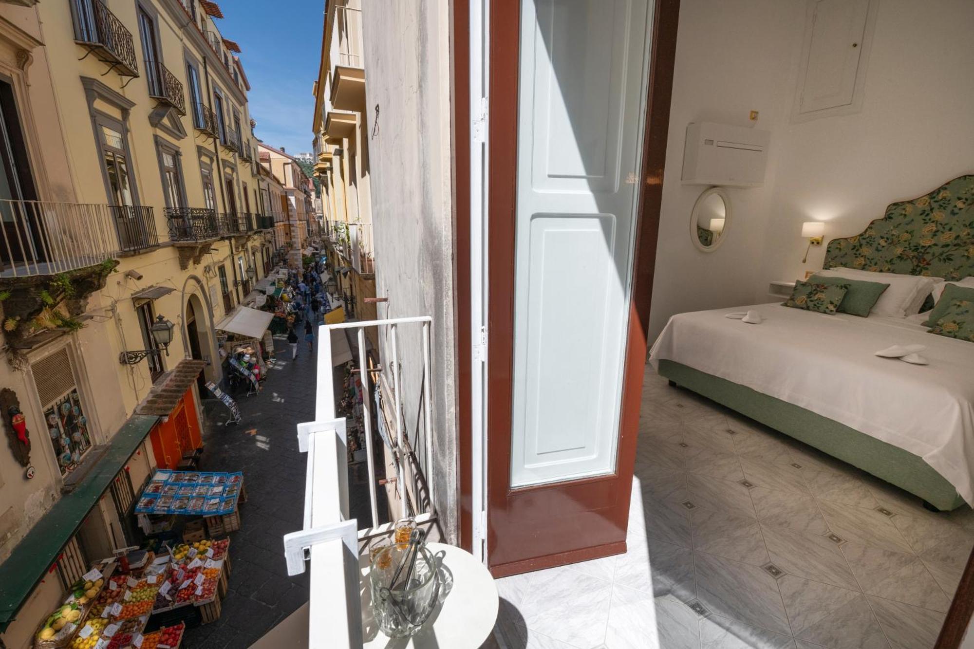 Suite Old Town Sorrento Exterior photo